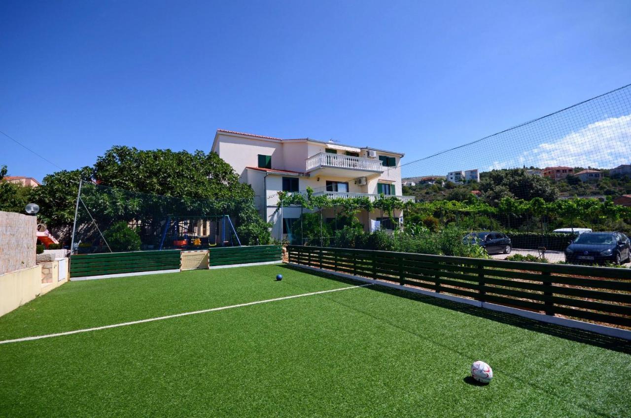 Apartments Mirko Seget Vranjica Exterior foto