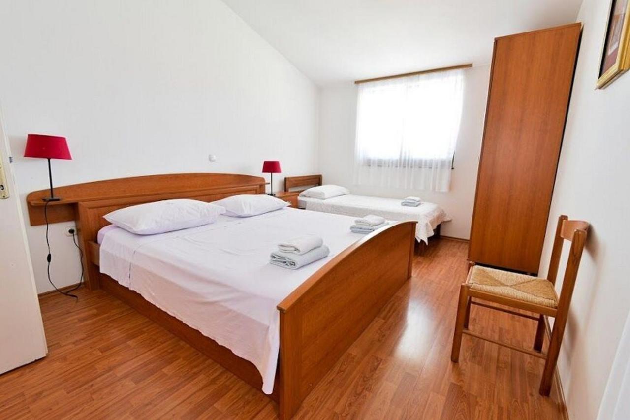 Apartments Mirko Seget Vranjica Exterior foto